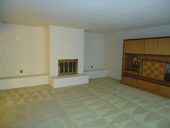2nd image of 3119 Zion Ln