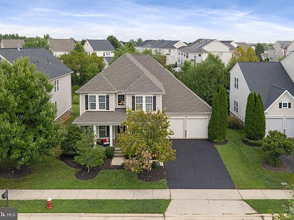 2nd image of 23382 Virginia Rose Pl