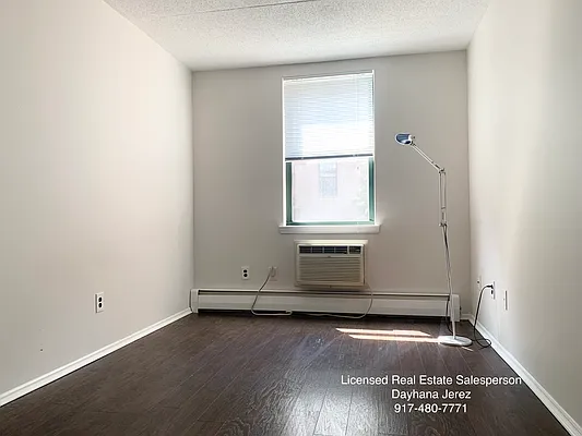 Rented by Oxford Property Group | media 23