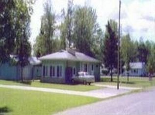 609 Shore View Dr, Houghton Lake, MI 48629