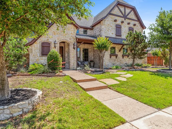 9069 Christopher St, Argyle, TX 76226