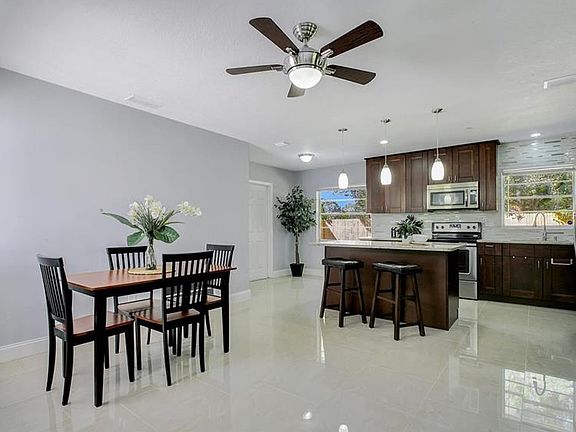 5th image of 8315 W Forest Cir