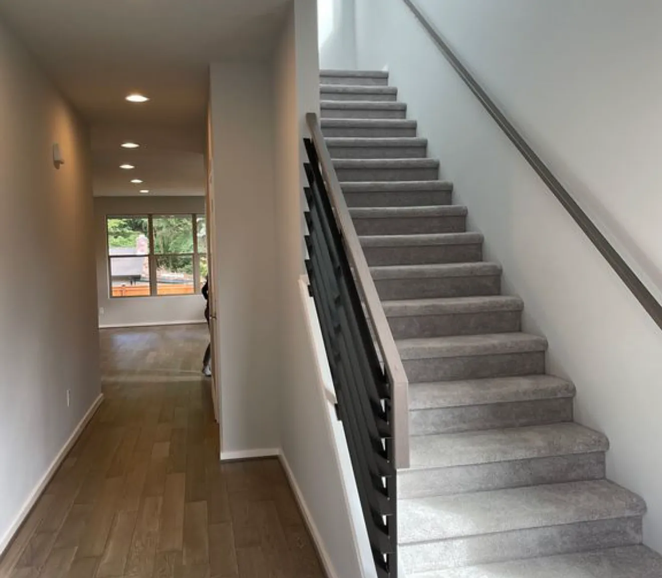 5 bed, 2726 sqft, $1,850 — Photo 4