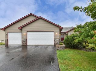 1302 Leo Ln, Buffalo, MN 55313