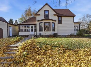 4 Elizabeth St W, Saint Paul, MN 55107