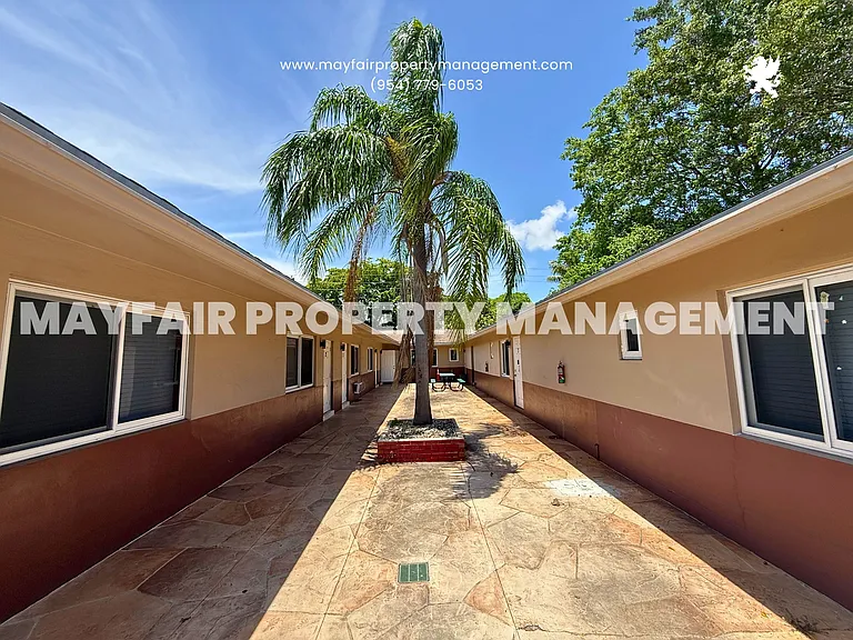 95 NW 39th St #5 — Photo 12