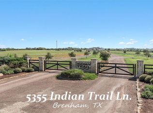 5355 Indian Trail Ln, Brenham, TX 77833