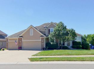 2913 SW Saddlewood Dr, Lees Summit, MO 64081
