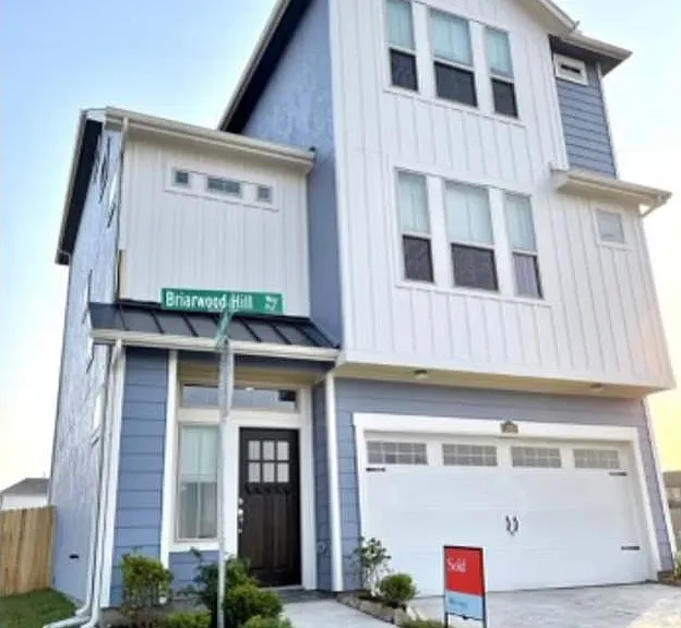 11928 Briarwood Hill Way — Photo 1