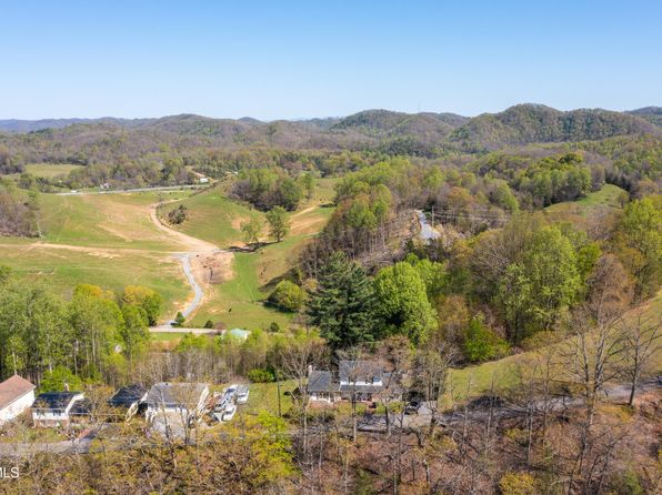 441 Skyline Dr, Gate City, VA 24251