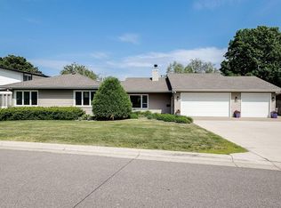 5600 Twin Lake Ter N, Minneapolis, MN 55429