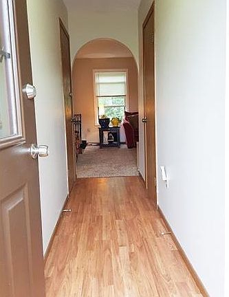 3rd image of 746 Sunset Cir