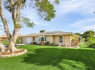 1215 SE 22nd Ave, Cape Coral, FL 33990