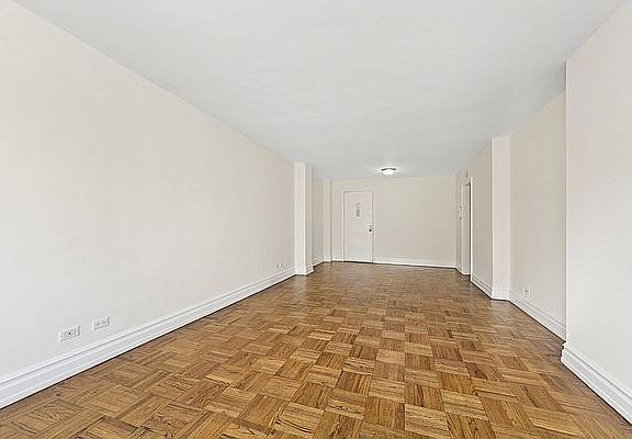 3rd image of 420 E 79th St APT 15B
