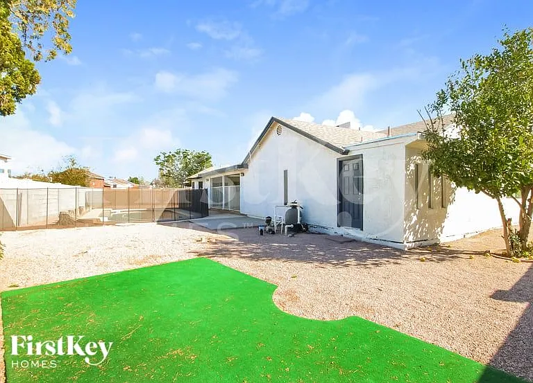 9321 E Dallas St — Photo 14