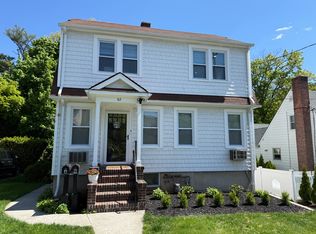 62 Ivy St, Greenwich, CT 06830