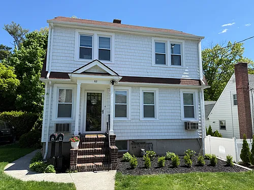 62 Ivy St Photo 1