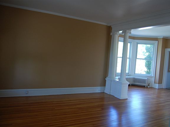 4th image of 257 Columbia St APT 2