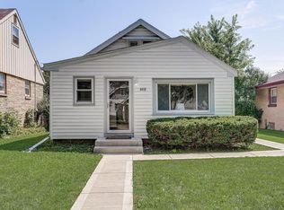 4476 N 65th St, Milwaukee, WI 53218