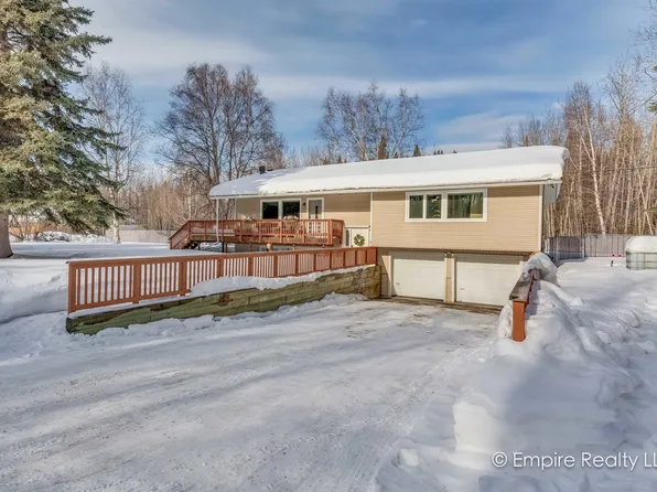 3210 Wyatt Rd, North Pole, AK 99705