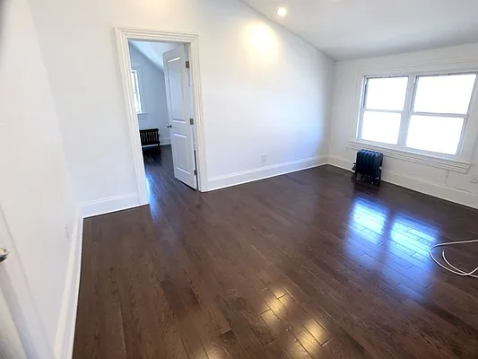 Rented by NY Space Finders Inc. | media 9