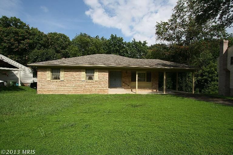 1st image of 12323 Oakwood Dr