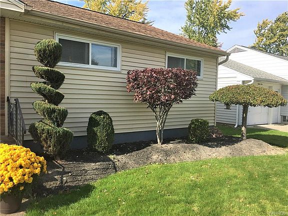 3rd image of 78 Coronation Dr
