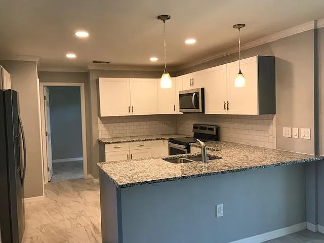 3 bed, 1630 sqft, $2,425 — Photo 4