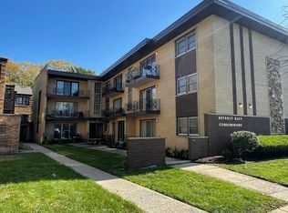 10425 S Hale Ave APT 2A, Chicago, IL 60643