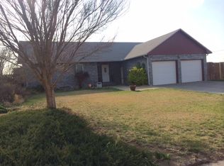 2520 Arrowhead Ln, Liberal, KS 67901