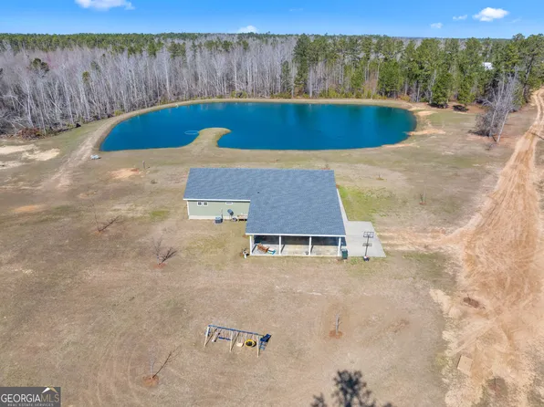 823 Modoc Rd, Swainsboro, GA 30401