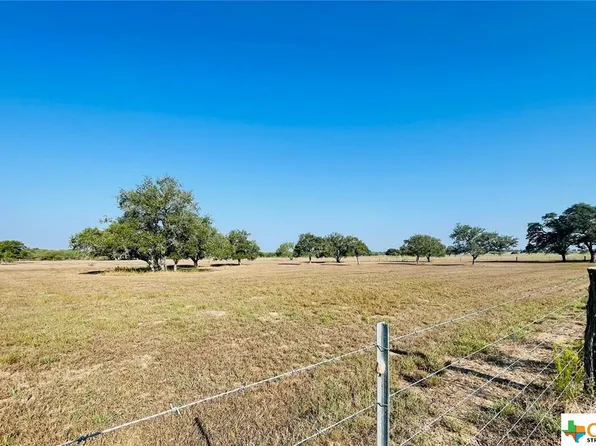 4954 S Us Highway 183, Cuero, TX 77954