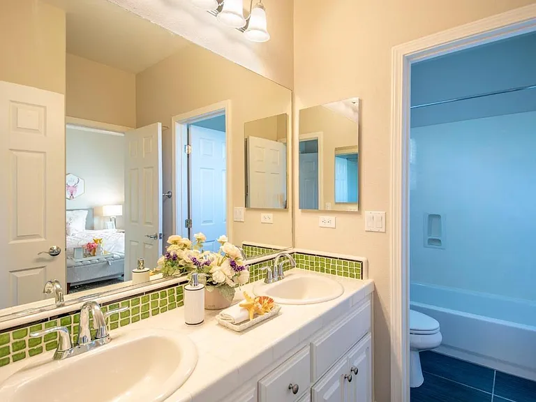 625 W Questa Trl — Photo 12