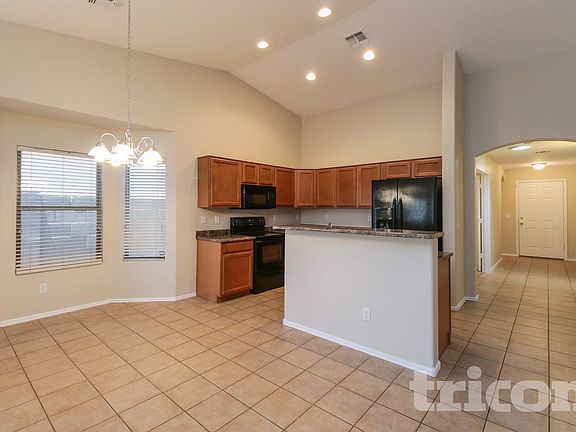 5th image of 11791 W Belmont Dr