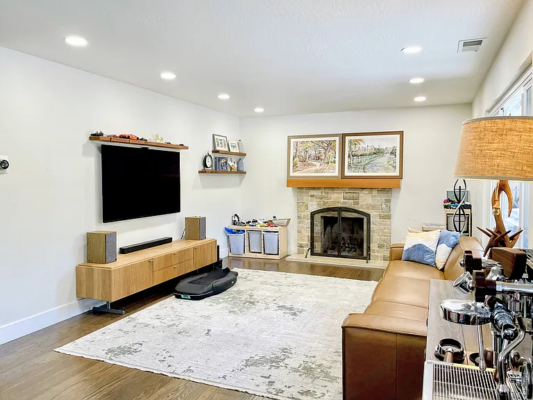 1234 McFarlane Ln — Photo 6