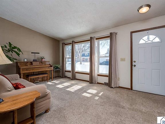 3rd image of 2712 E Main St