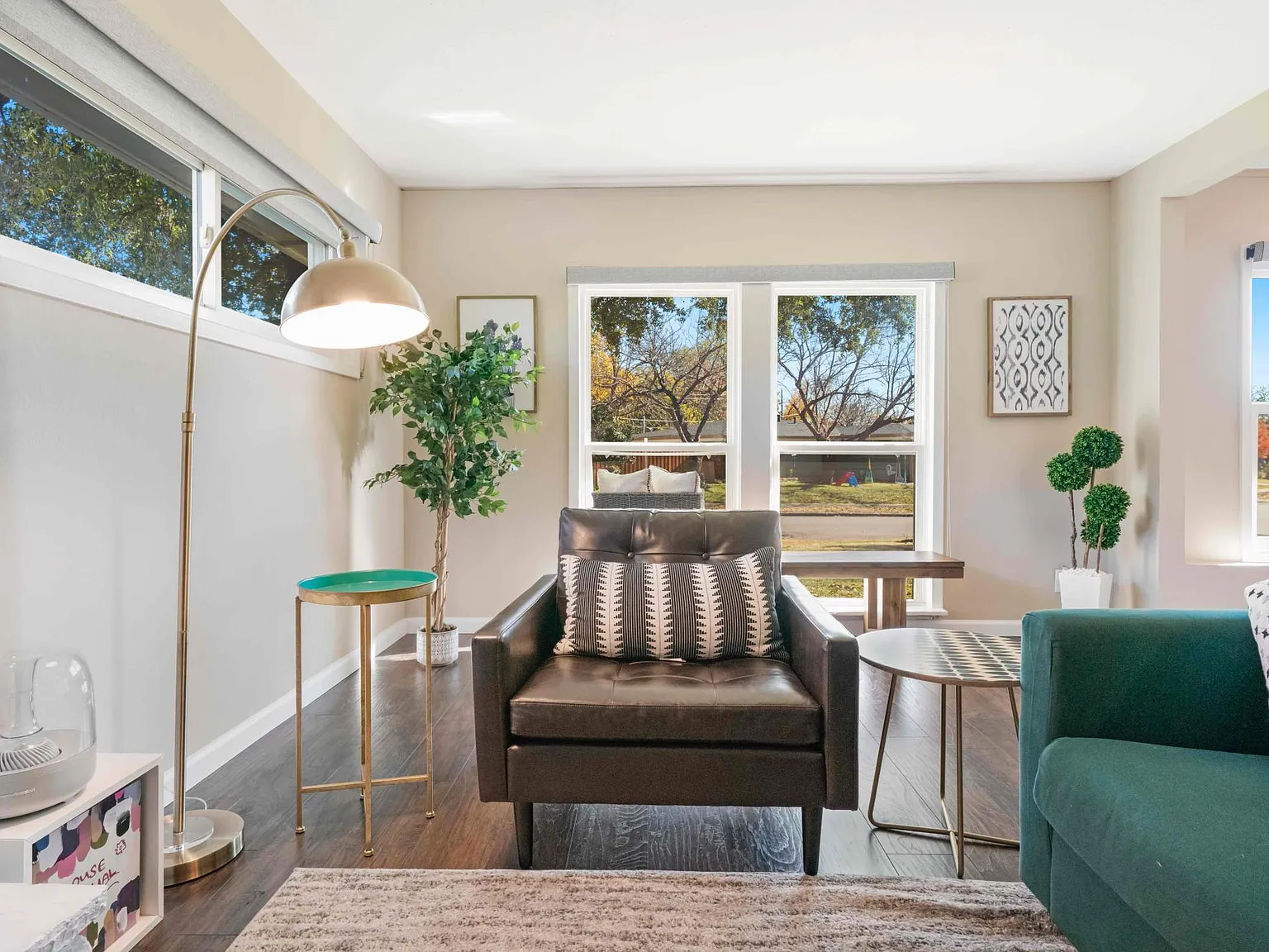 5 bed, 1947 sqft, $8,250 — Photo 4