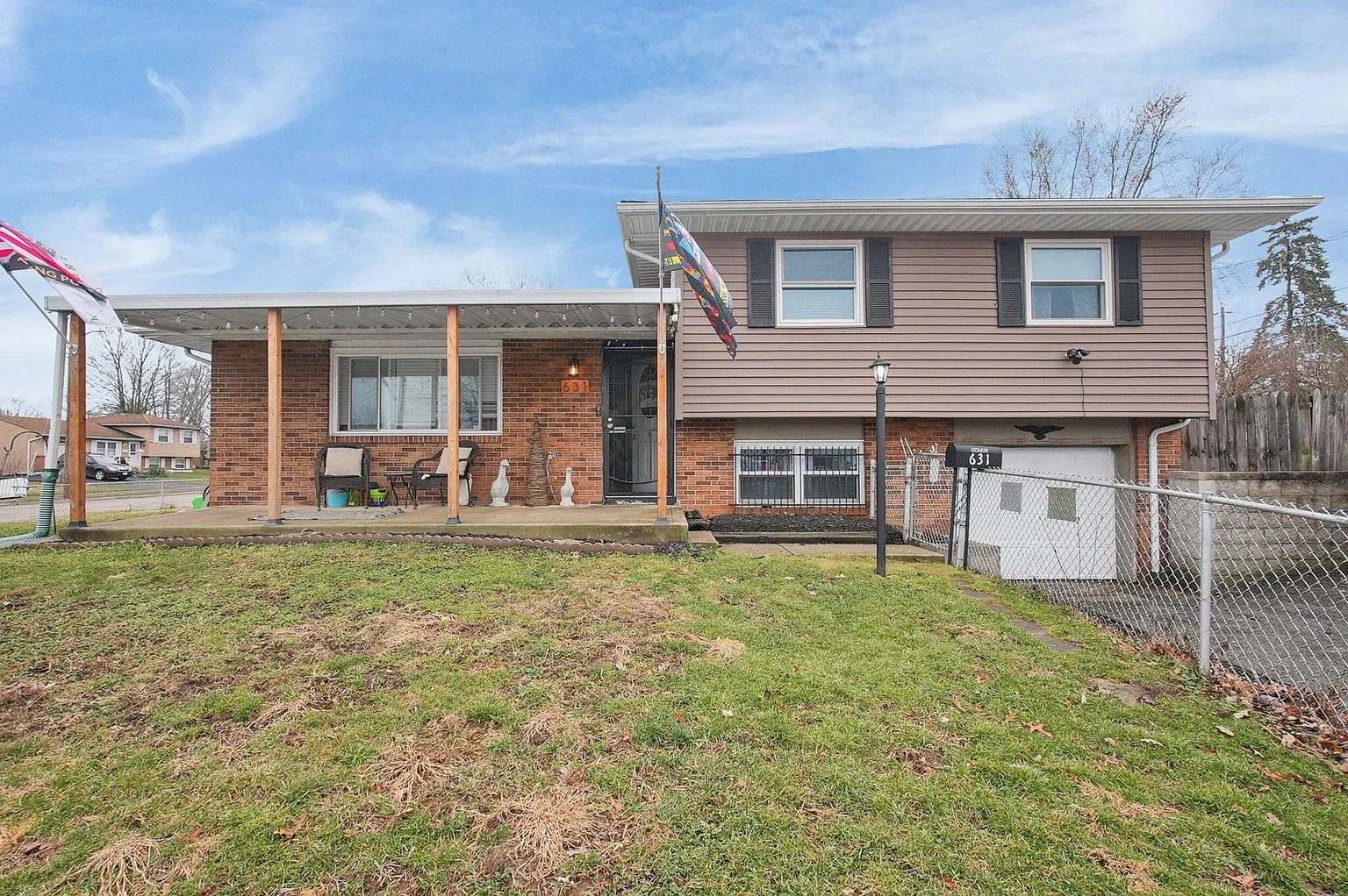 631 Harland Dr photo 1