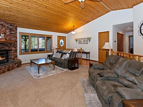 4th image of 2044 Wildhorse Ln
