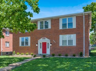 10029 Puttington Dr APT C, Saint Louis, MO 63123