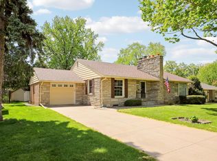 5041 Richmond Dr, Edina, MN 55436