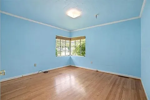 1820 Oak Ln — Photo 11