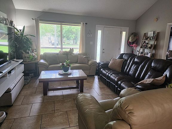 3rd image of 109 Elvira Ave