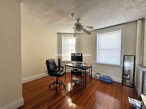 4th image of 520 Cambridge St #3F