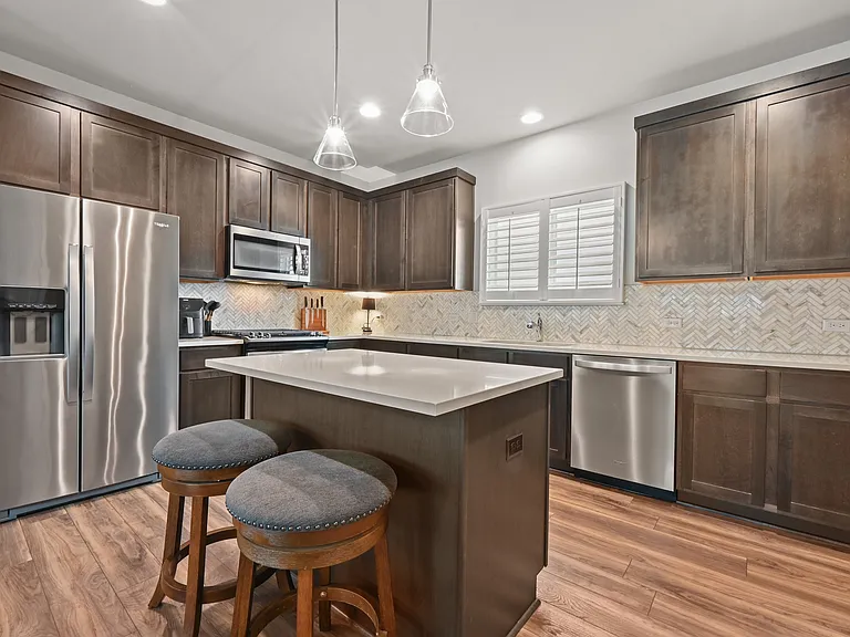 10121 Forest Grove Dr — Photo 22