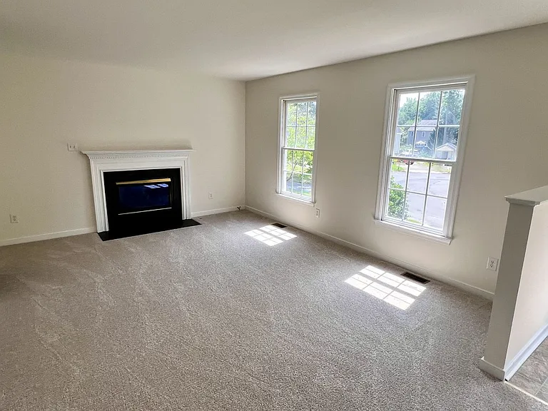 5633 Lake Sharon Dr — Photo 3