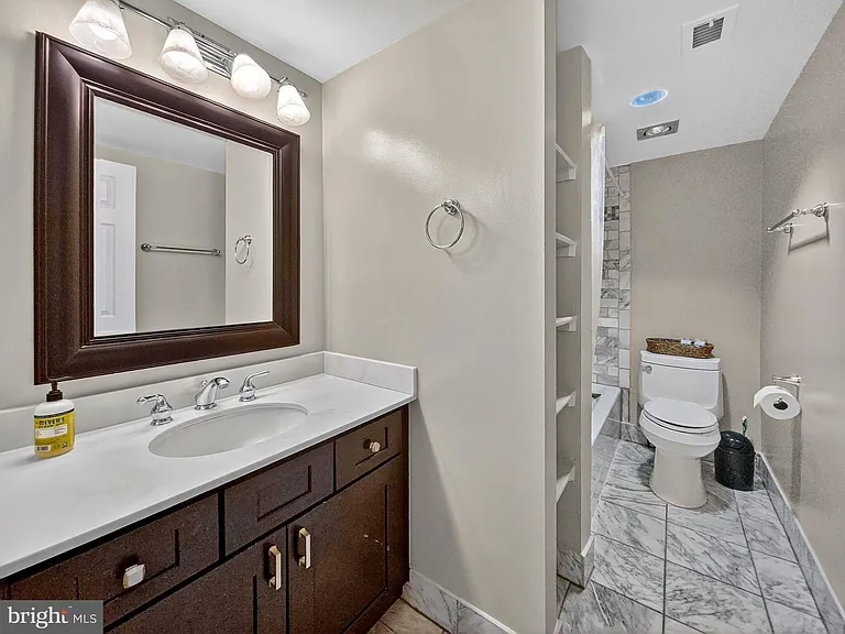1080 Wisconsin Ave NW #2020 — Photo 10
