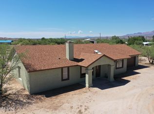 1211 E Desert Sky Ln, Benson, AZ 85602