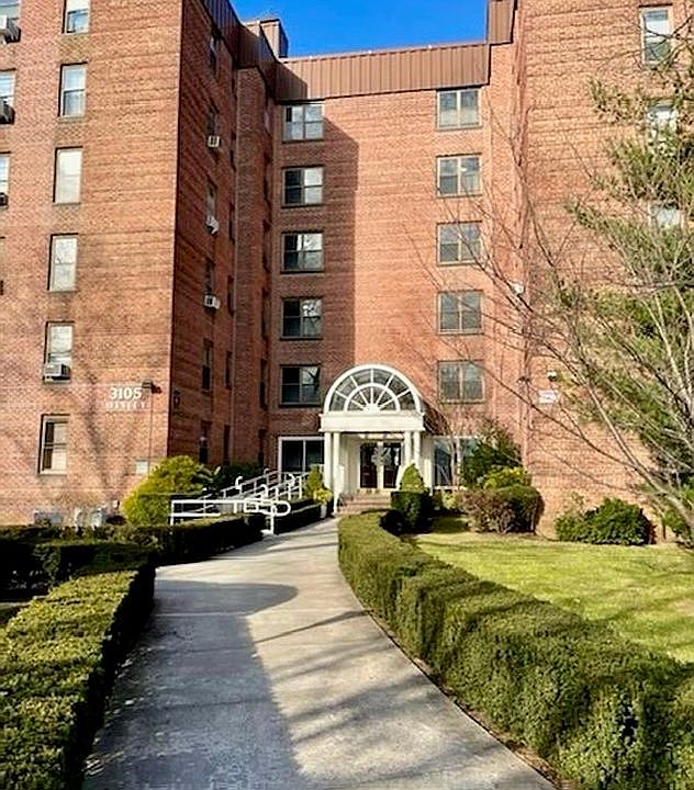 1st image of 3105 Avenue S #F