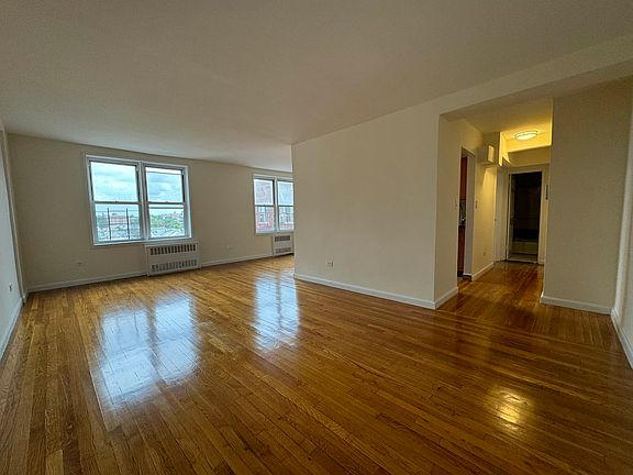 4th image of 3324 Parsons Blvd APT 6K